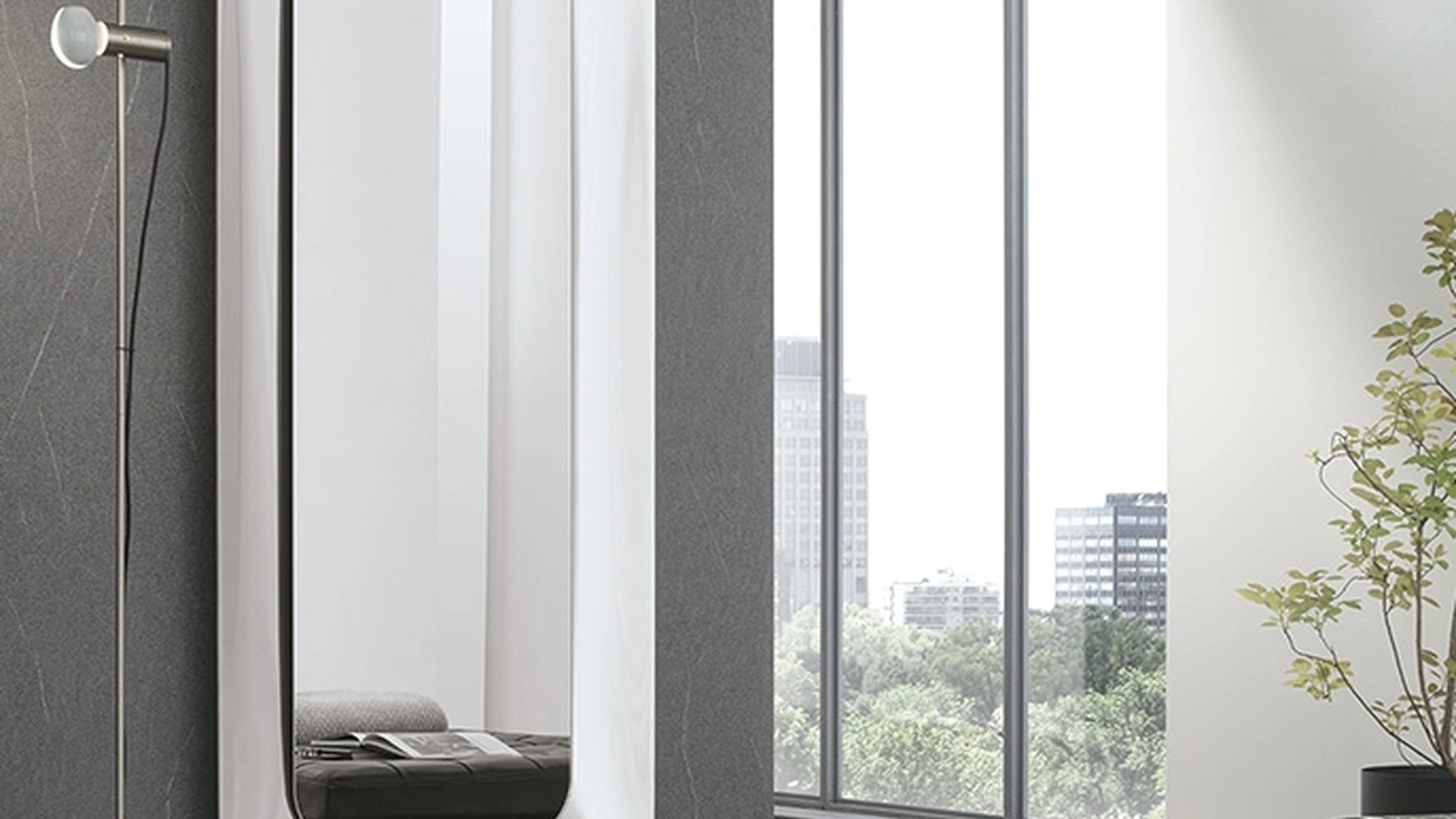 Specchiera con cornice in vetro curvato Anubi di Target Point