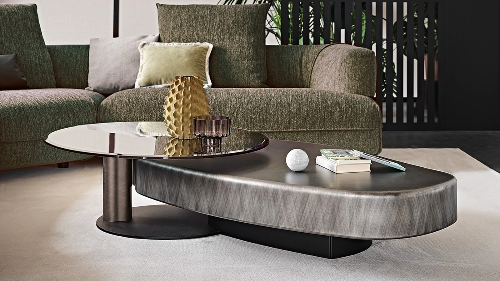 Tavolino Arena Long in legno con tavolino affiancato in cristallo di Cattelan Italia