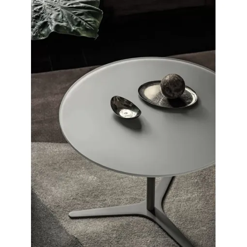 Tavolino Elica con top in cristallo e base in acciaio di Bontempi