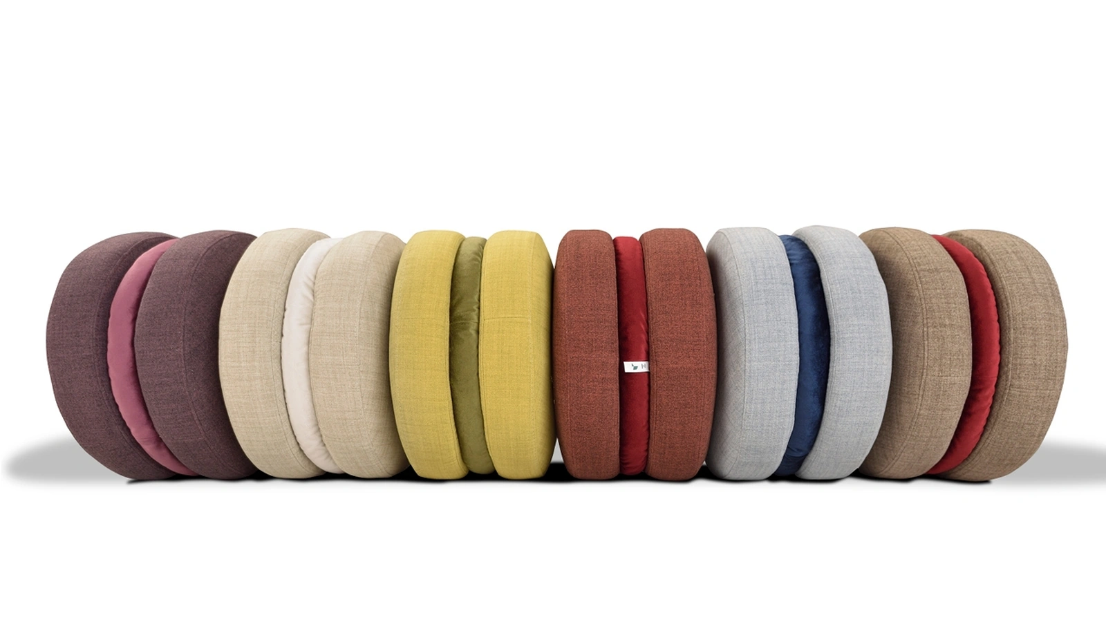 Pouf di design in tessuto Macarons di Calia