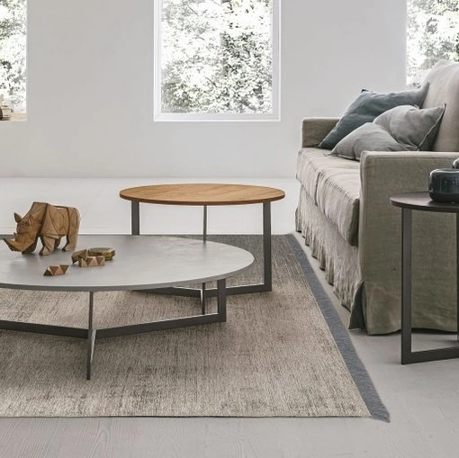 Tavolino tondo con piano materico Joy di Tomasella