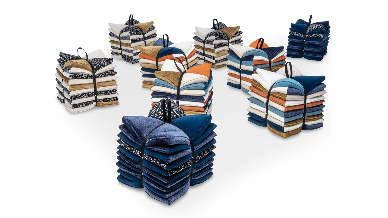 Pouf di design in tessuto U' Strozz di Calia