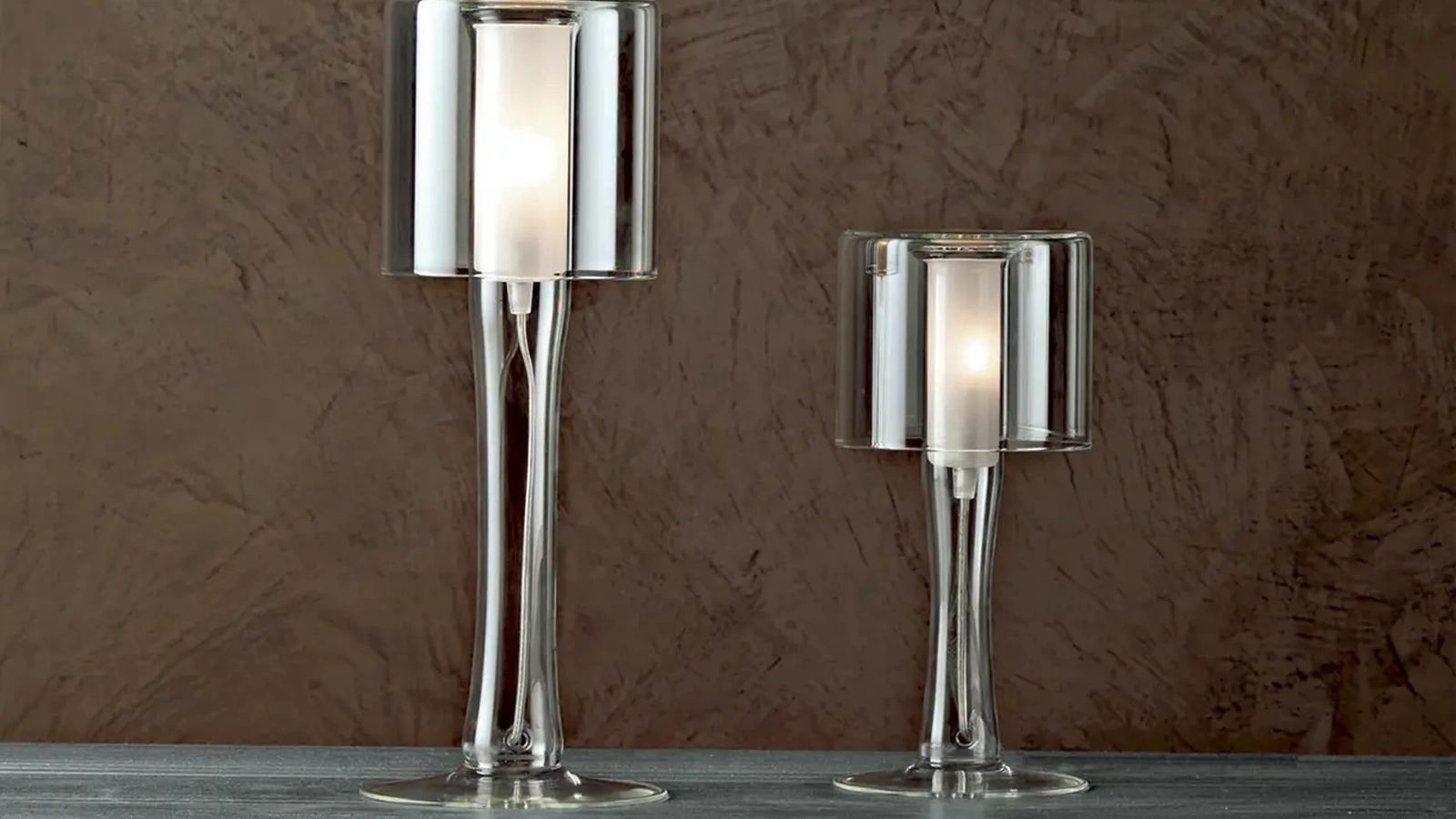 Lampada da tavolo Reishi in pirex trasparente di Le Fablier