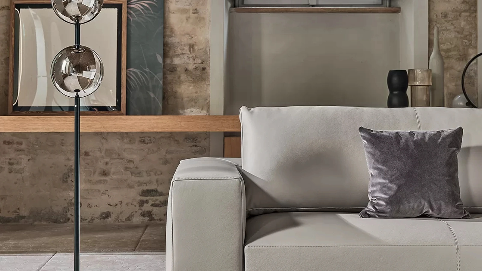 Lampada da terra Sferatus Piantana in acciaio verniciato con 3 sfere in vetro borosilicato parzialmente specchiate di Bontempi