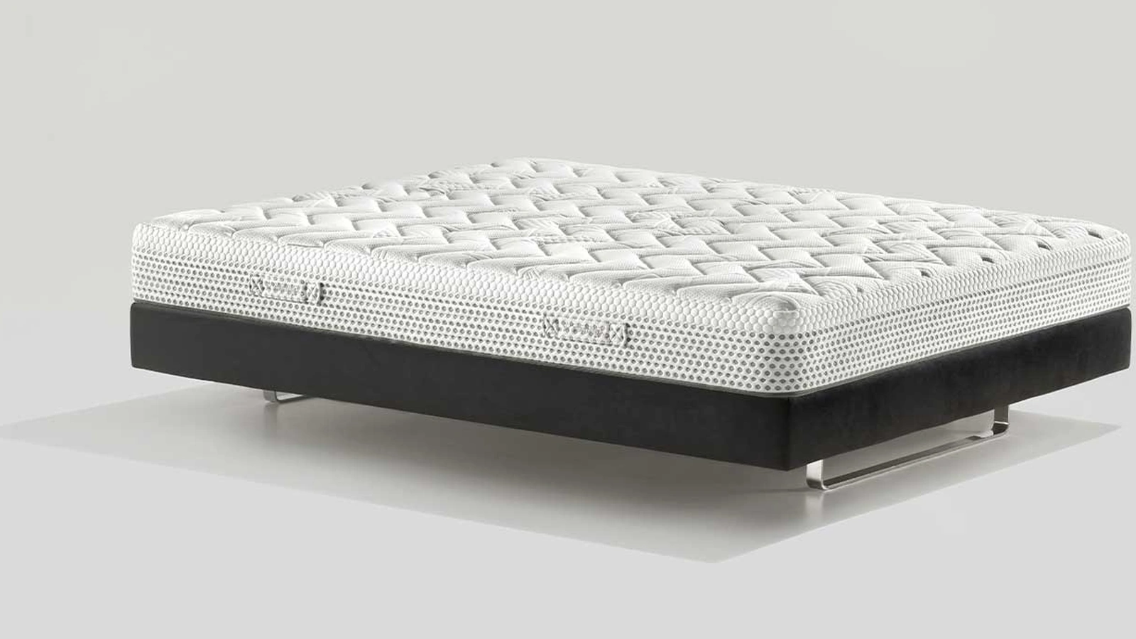 Materasso Classico Massaggio Light in eliosoft di Magniflex