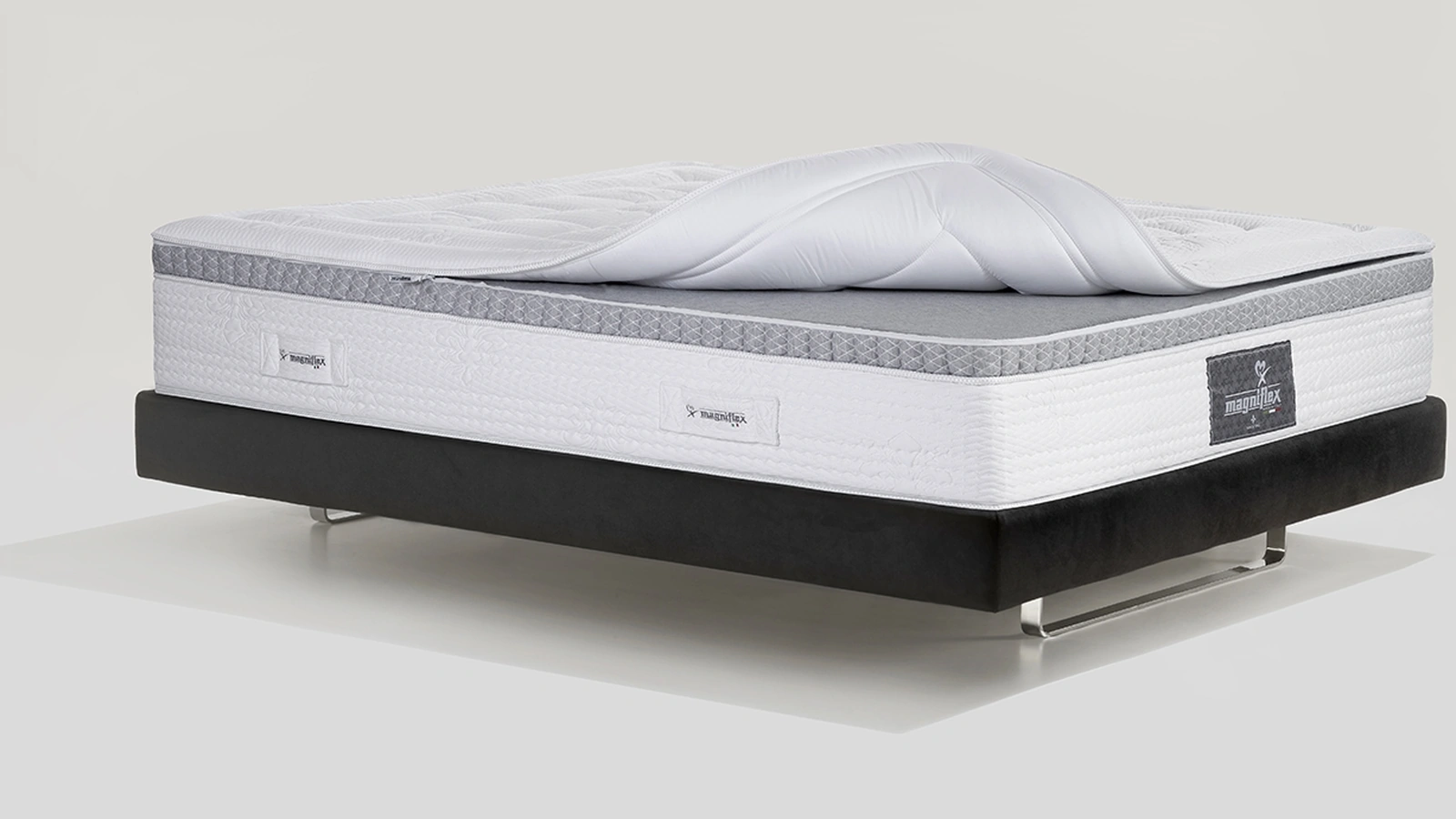 Materasso Magnifico Audace Armonia Memoform Dual 12 di Magniflex
