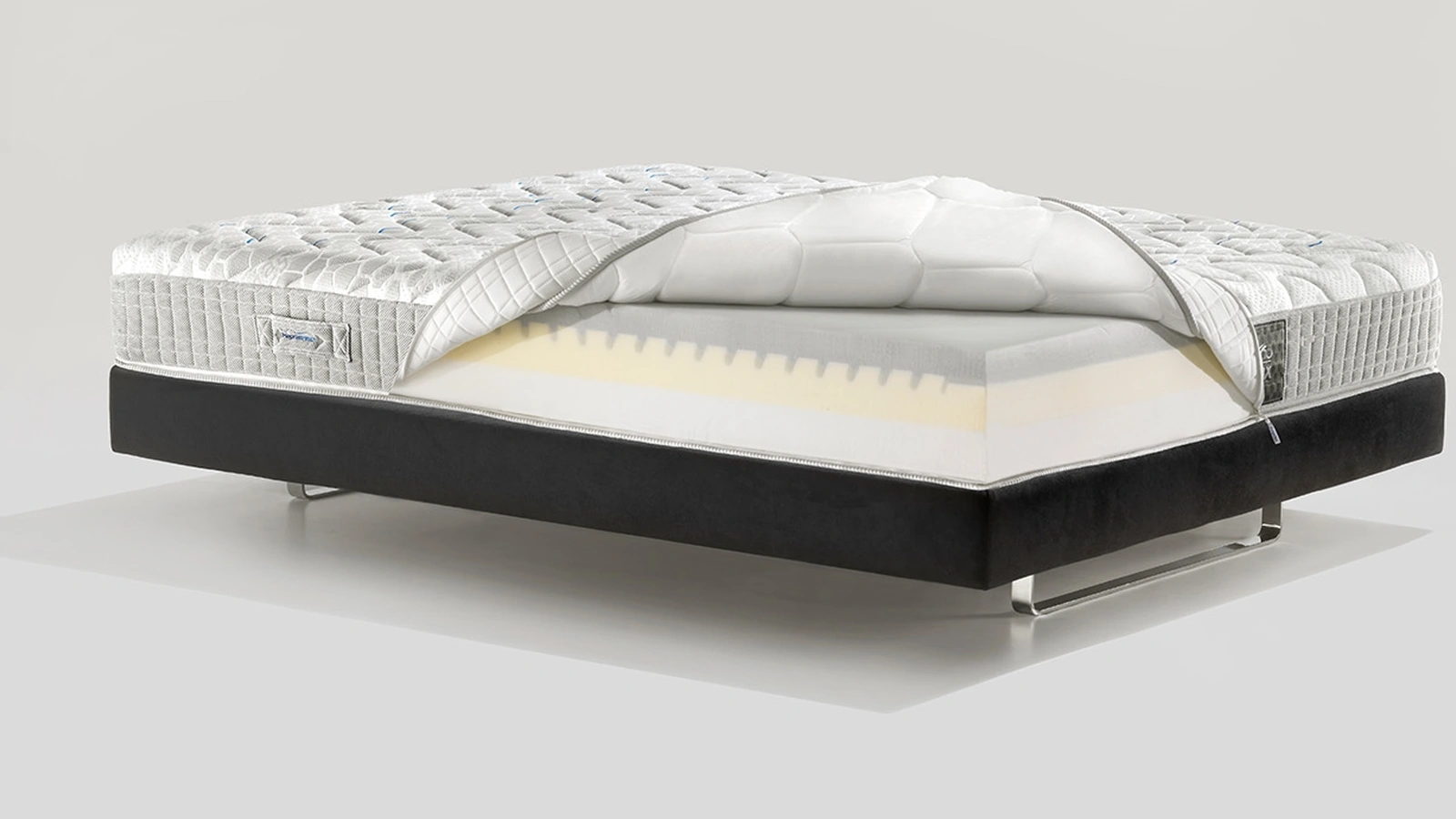Materasso MagniStretch 9 in memory, eliosoft, elioform e fibra super soft di Magniflex