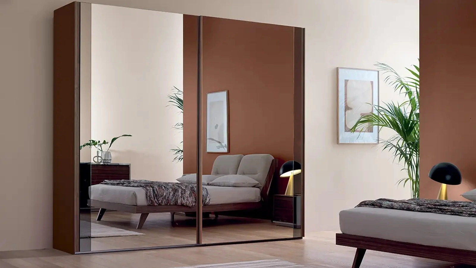 Armadio Cascata in laccato con ante a specchio di Le Fablier