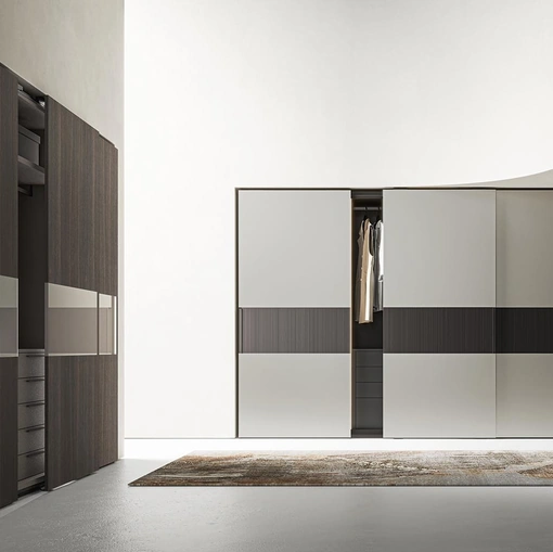 Armadio con ante scorrevoli Clara in laccato opaco o nobilitato di Alf Da Frè