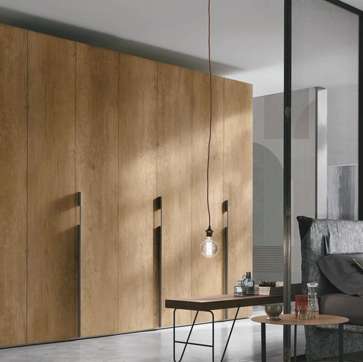 Armadio Liscia con anta battente in materico effetto legno di Tomasella