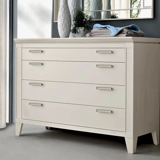 Comò Lauro in legno laccato di Le Fablier