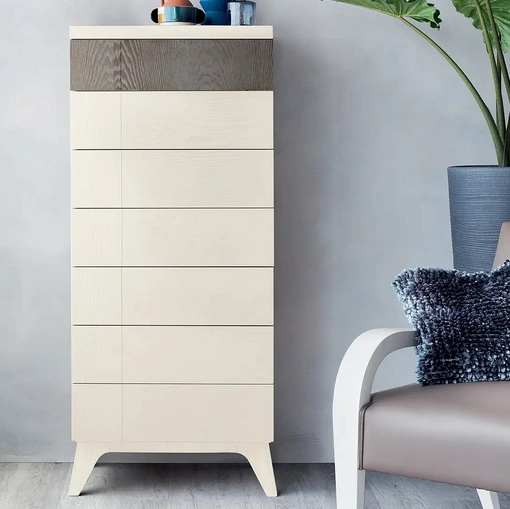 Cassettiera Aneto in legno laccato di Le Fablier