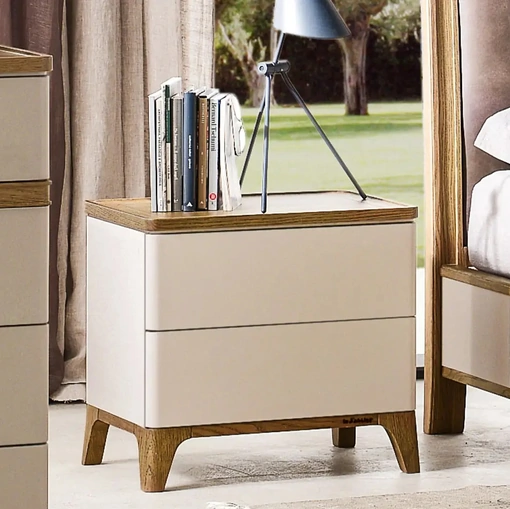 Comodino Samsara bicolore in laccato e Rovere di Le Fablier