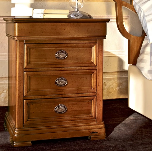 Comodino classico Zaffiro in legno di Le Fablier