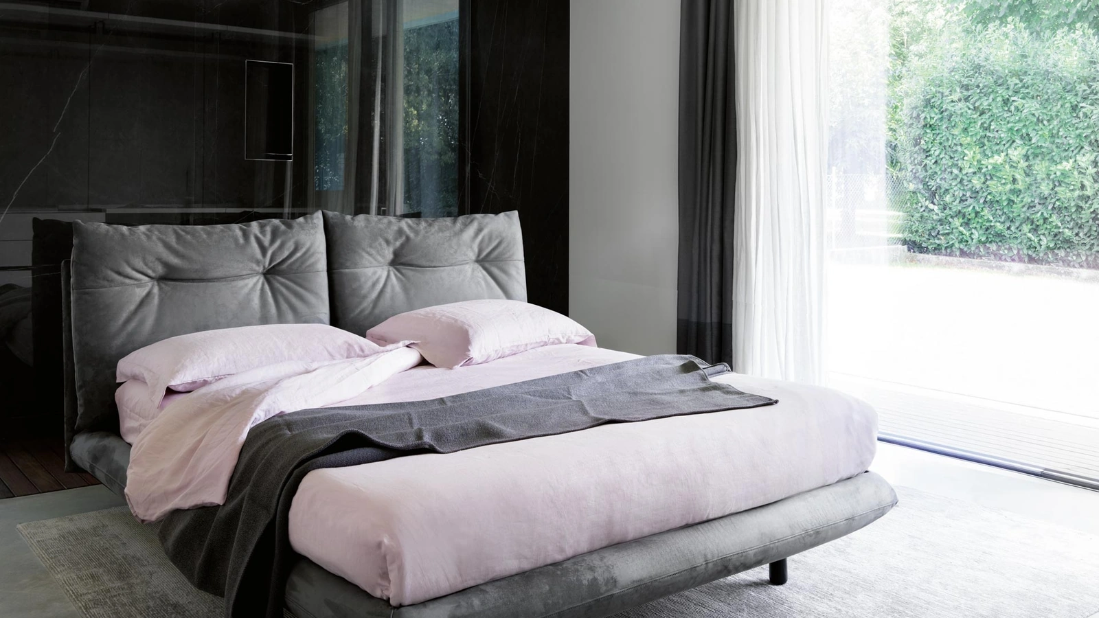 Letto Again in ecopelle nabuk di Noctis