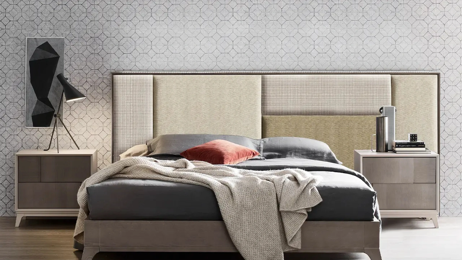 Letto Cumino con testiera patchwork in tessuto di Le Fablier