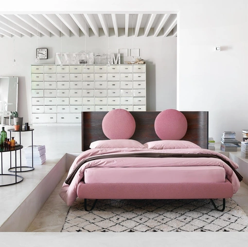 Letto Hugh One con testiera in Noce di Noctis