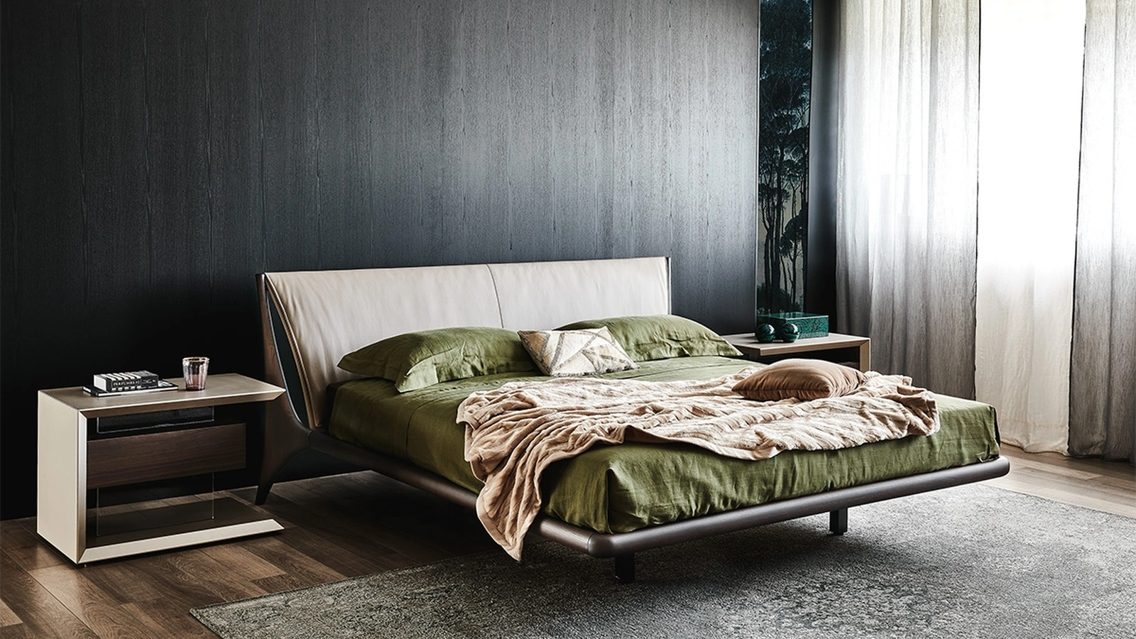 Letto Nelson in legno con testiera imbottita di Cattelan Italia