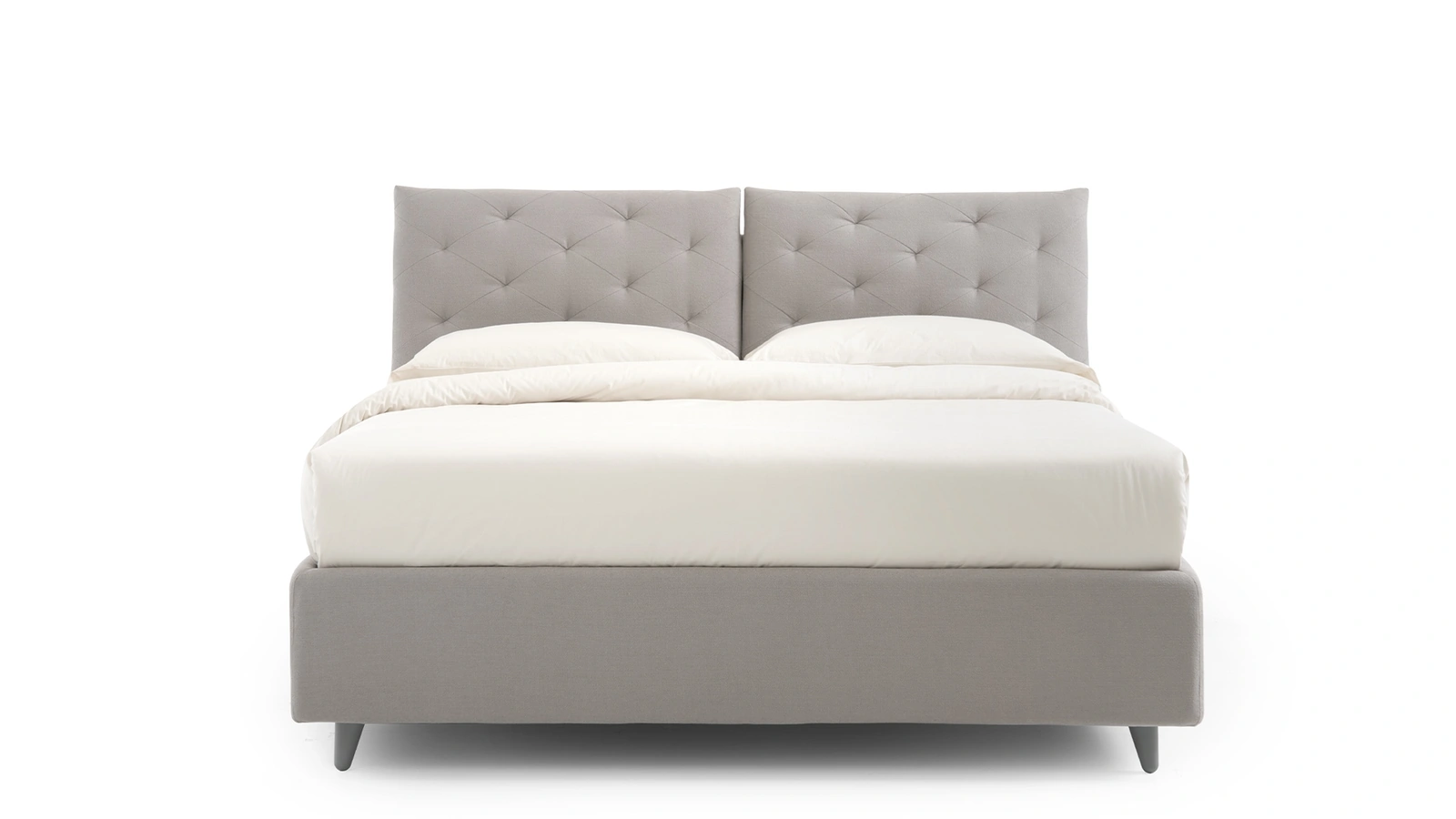 Letto matrimoniale con lavorazione capitonné applicata ai due cuscini regolabili della testiera So Ever di Noctis