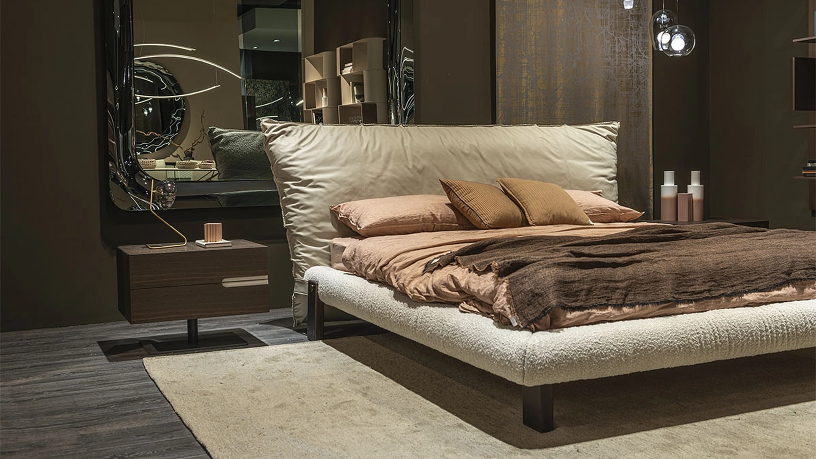 Letto di design Pascal in pelle e tessuto di Cattelan Italia