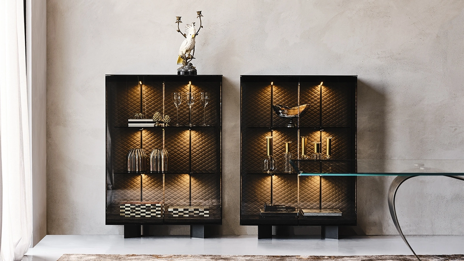 Madia in cristallo con schienale interno in ecopelle trapuntato Boutique Alta di Cattelan Italia