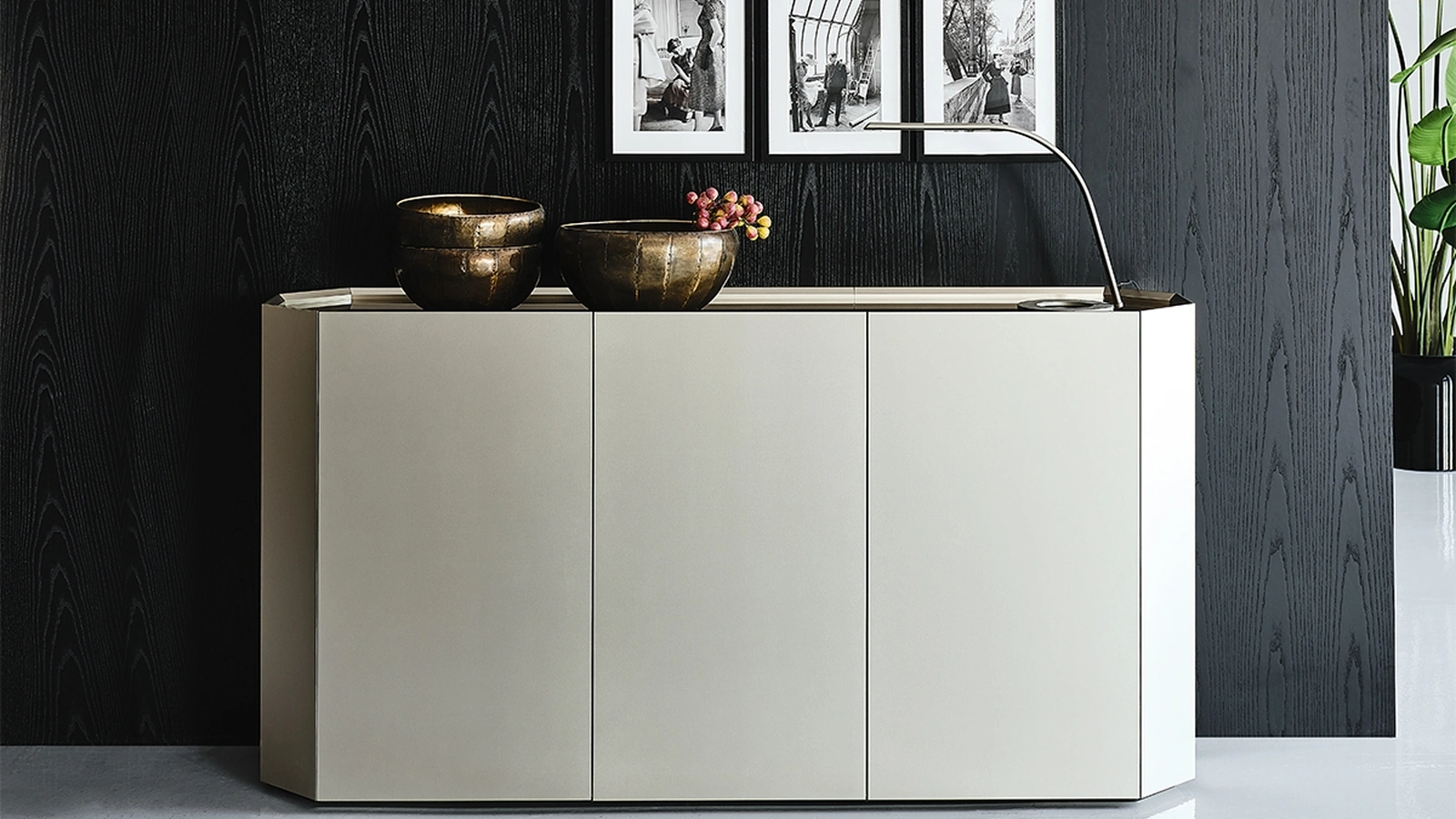 Madia Alta in legno laccato Chelsea di Cattelan Italia