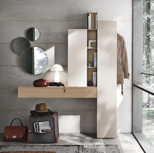 Composizione Ingresso 01 in laccato opaco madreperla e materico rovere sabbia di Tomasella