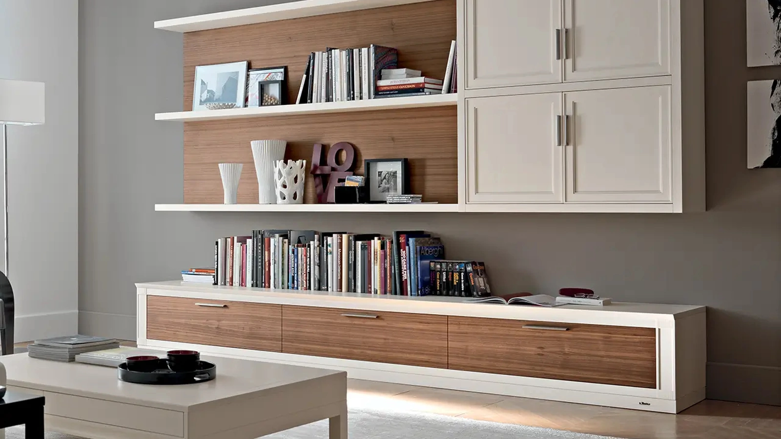 Parete Attrezzata in legno bicolore Melograno composizione 21 di Le Fablier