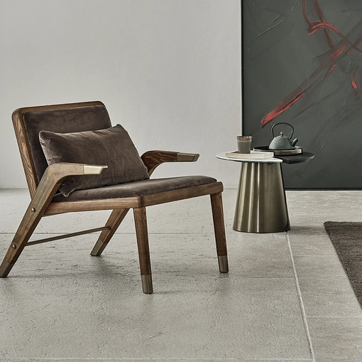 Poltrona Lady in pelle e legno di Bontempi