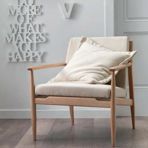 Poltroncina in tessuto con struttura in legno Cera di TreCi Salotti