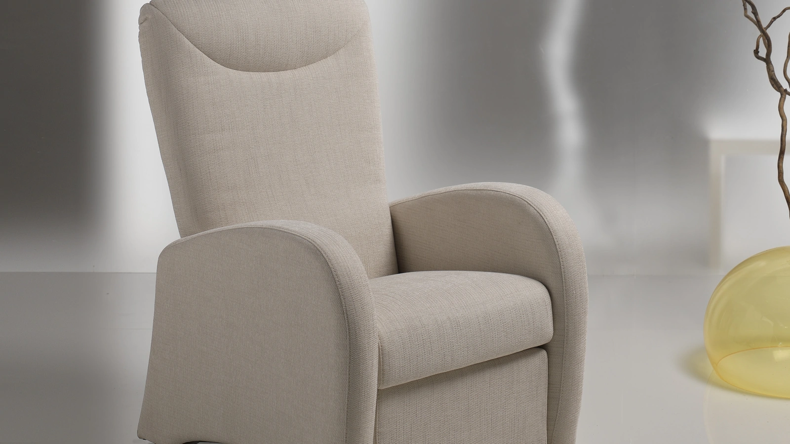 Poltrona Relax con movimento manuale Touring in tessuto de Il Benessere