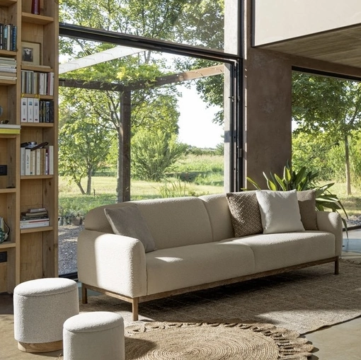 Divano lineare in tessuto Detroit di Bizzotto