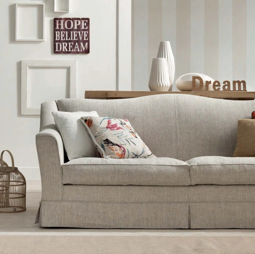 Divano lineare Maltese di TreCi Salotti