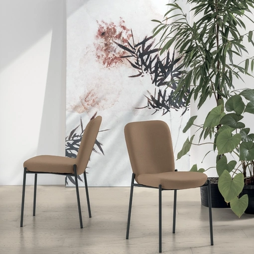 Sedia Akita di Target Point