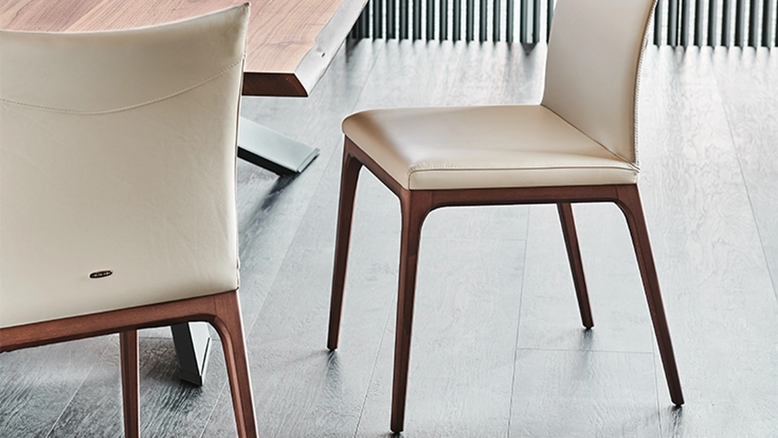 Sedia in pelle con schienale basso Arcadia di Cattelan Italia