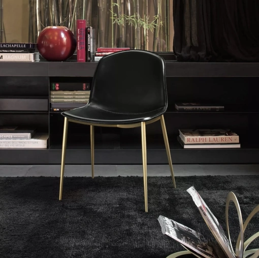 Sedia in pelle Seventy di Bontempi