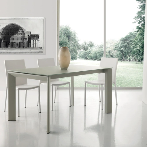 Tavolo allungabile Brazil con top in vetro antimacchia di Gipi Le Sedie