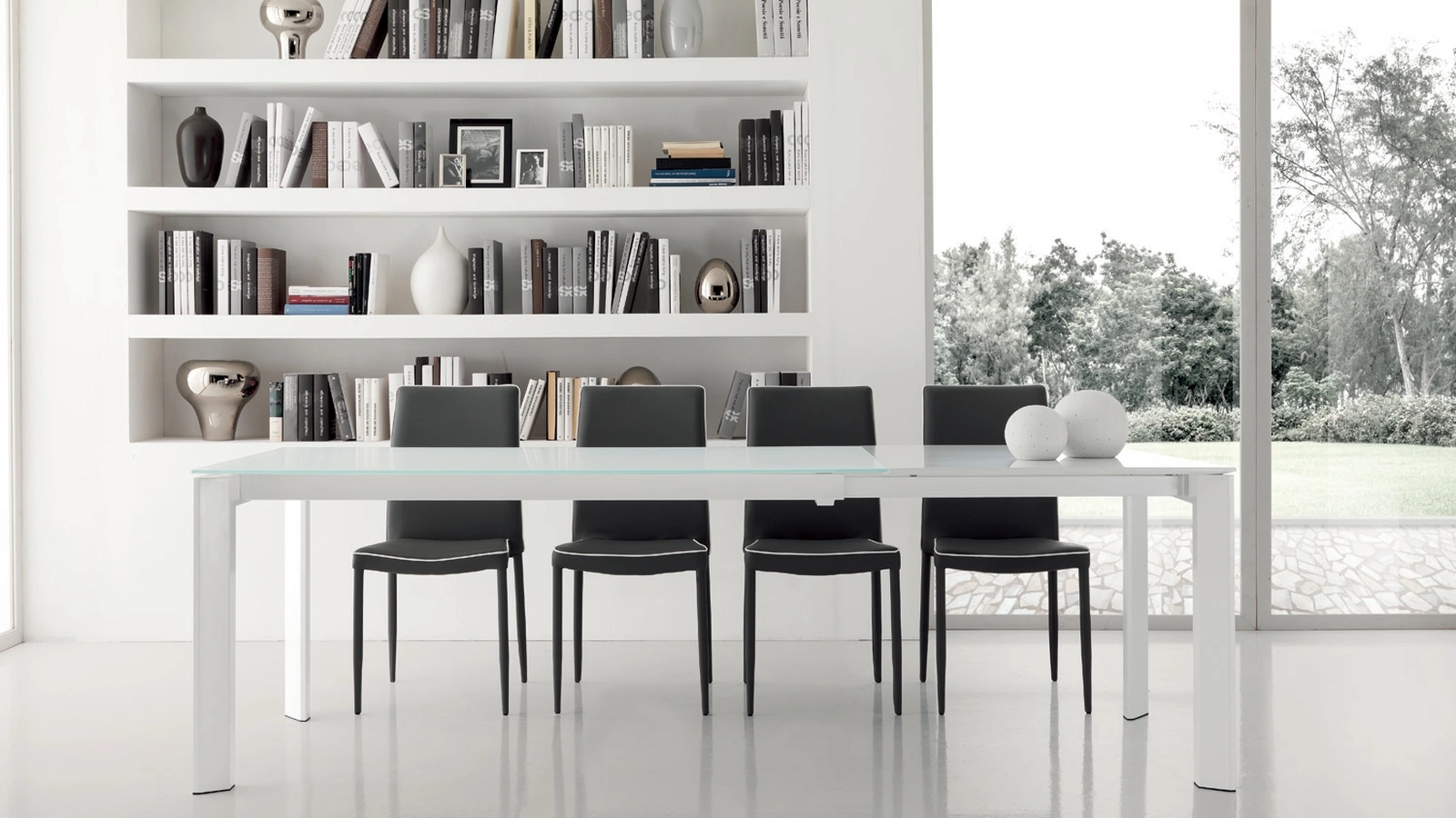 Tavolo allungabile Brazil con top in vetro antimacchia di Gipi Le Sedie