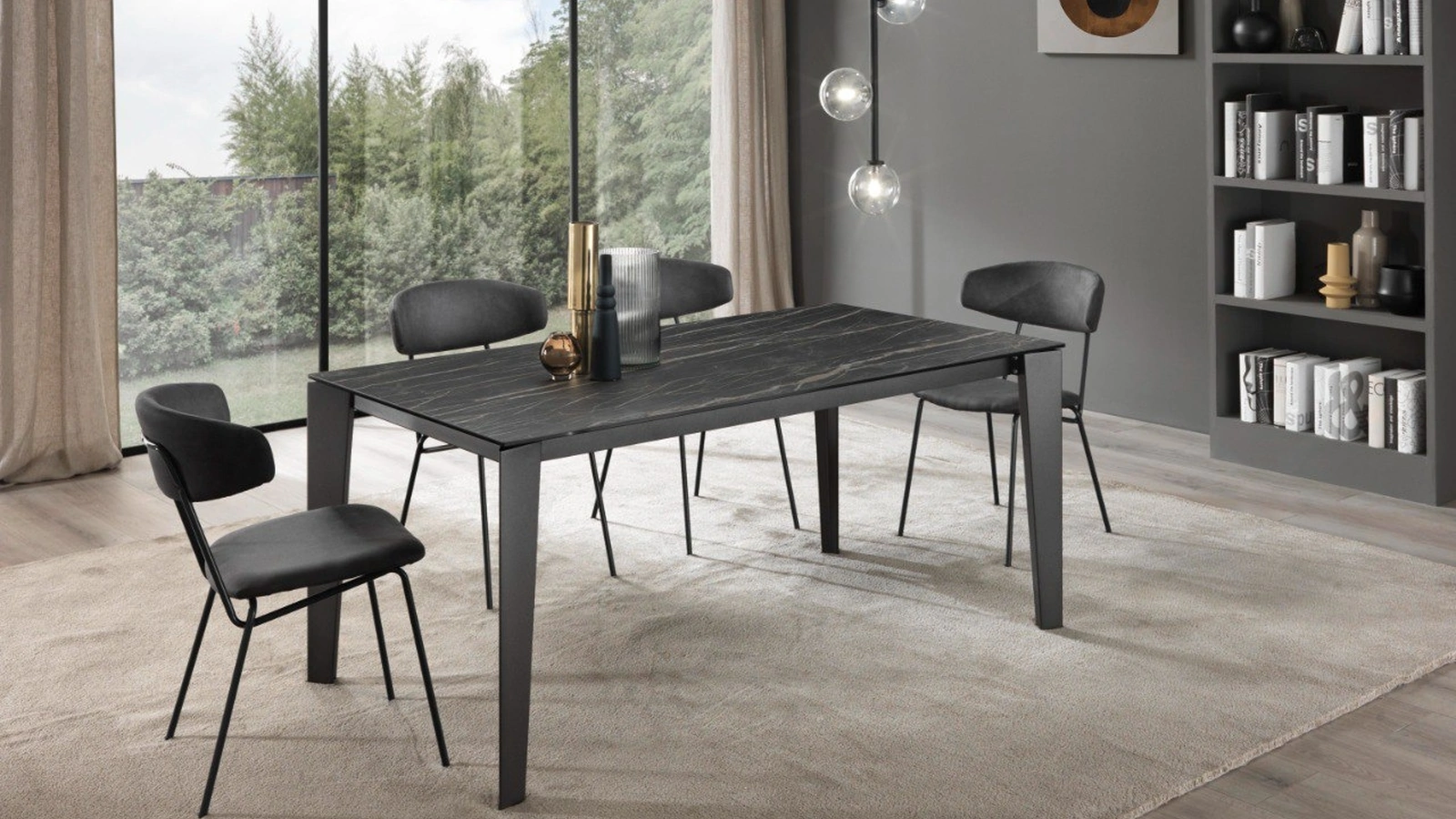 Tavolo allungabile Kiew con top in laminato e base in alluminio di Gipi Le Sedie