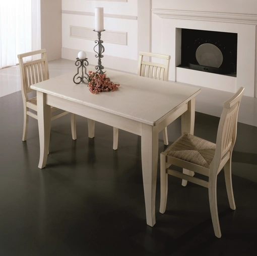 Tavolo allungabile Mass 10 in legno di frassino con bordo e gambe in massello di Gipi Le Sedie