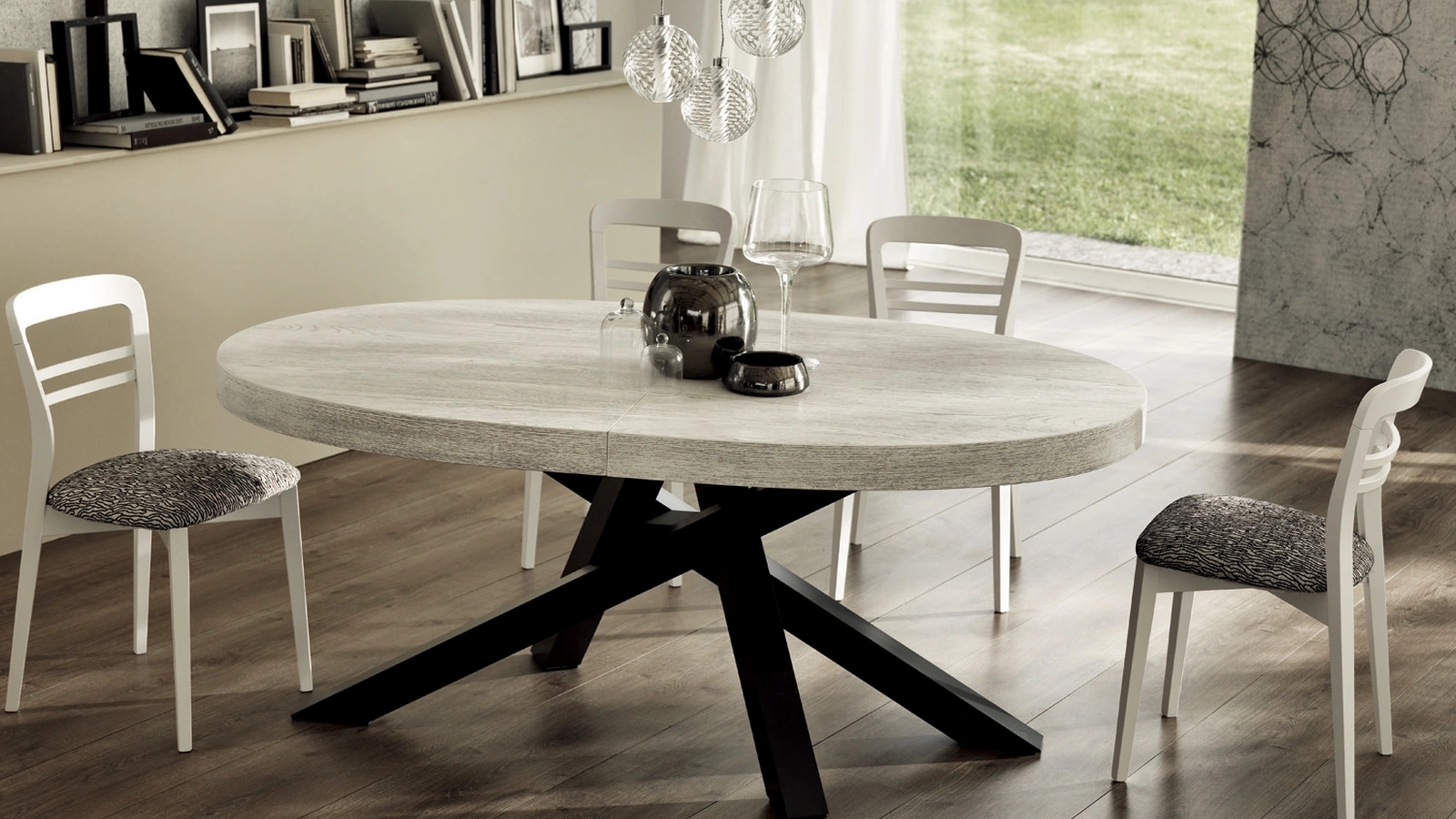 Tavolo allungabile Quark Ovale di Gipi Le Sedie