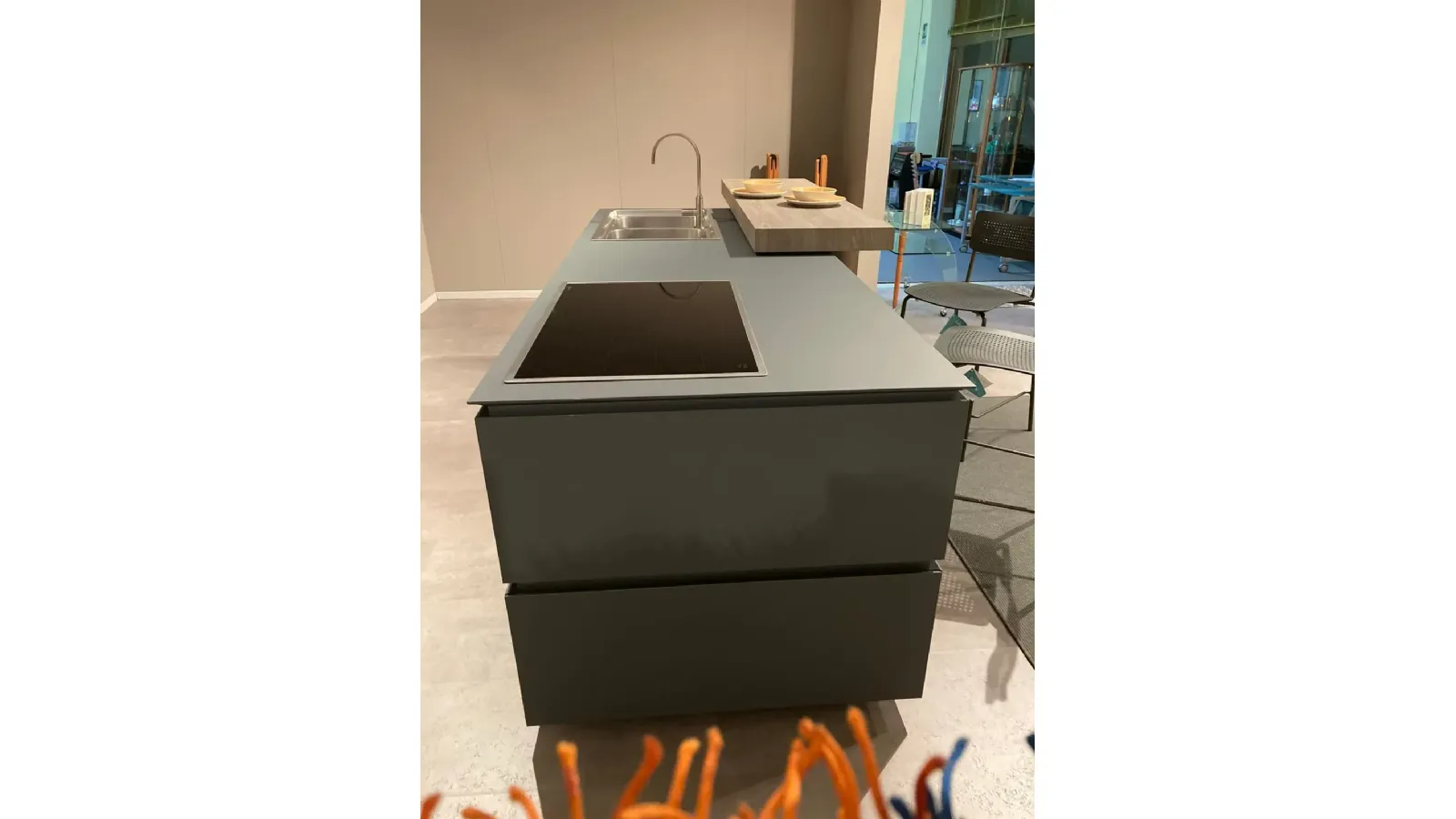 Cucina con isola Ernestomeda Obliqua SCONTATA 56%