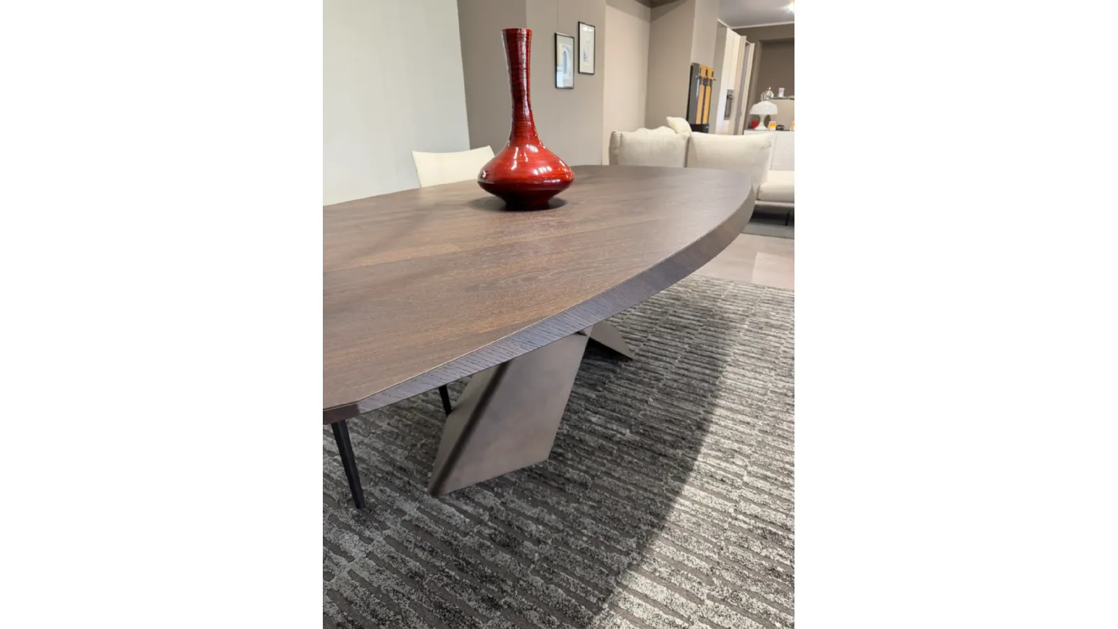 Tavolo in legno sagomatoTyron Wood Cattelan a prezzo outlet