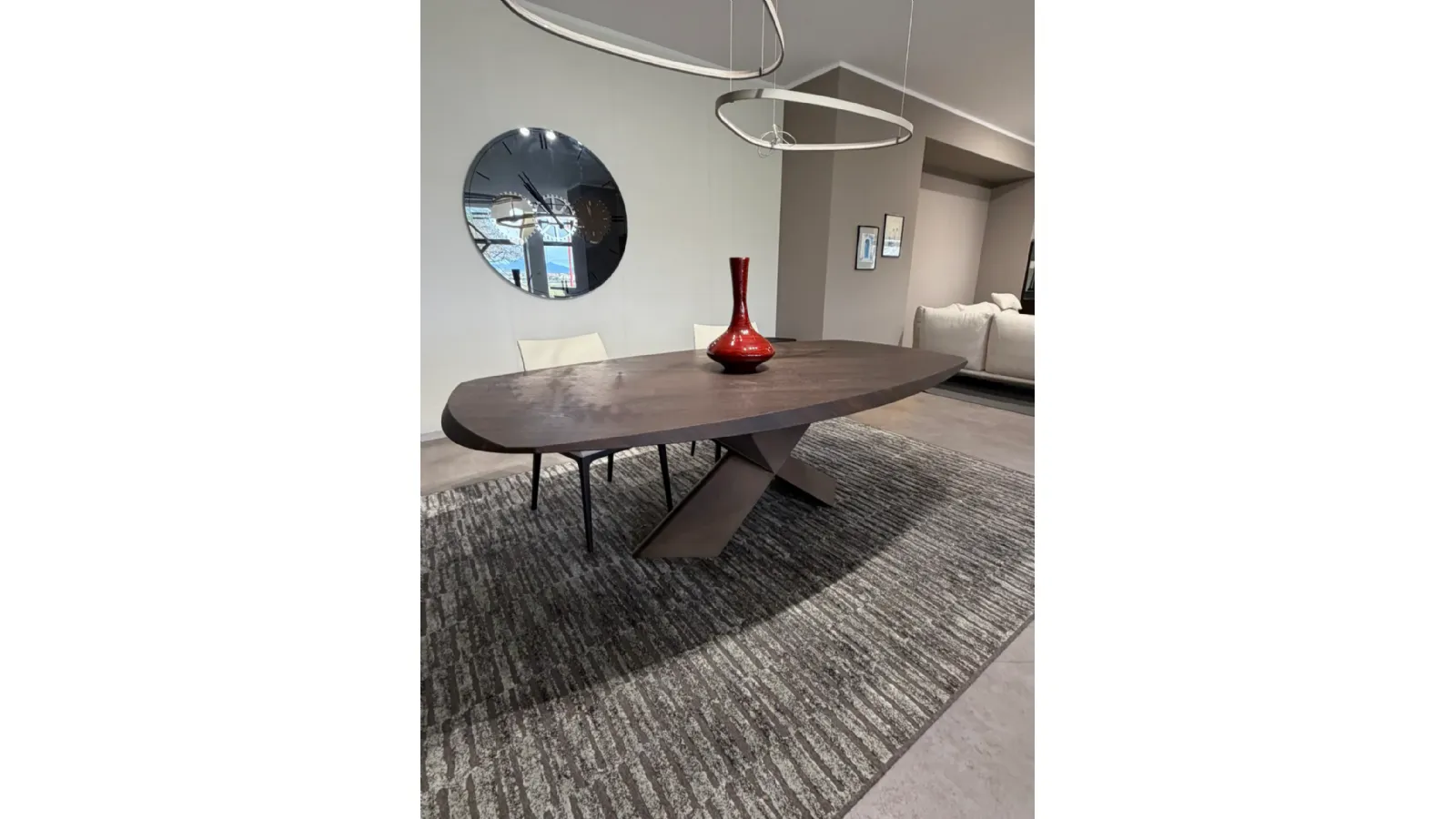 Tavolo in legno sagomatoTyron Wood Cattelan a prezzo outlet