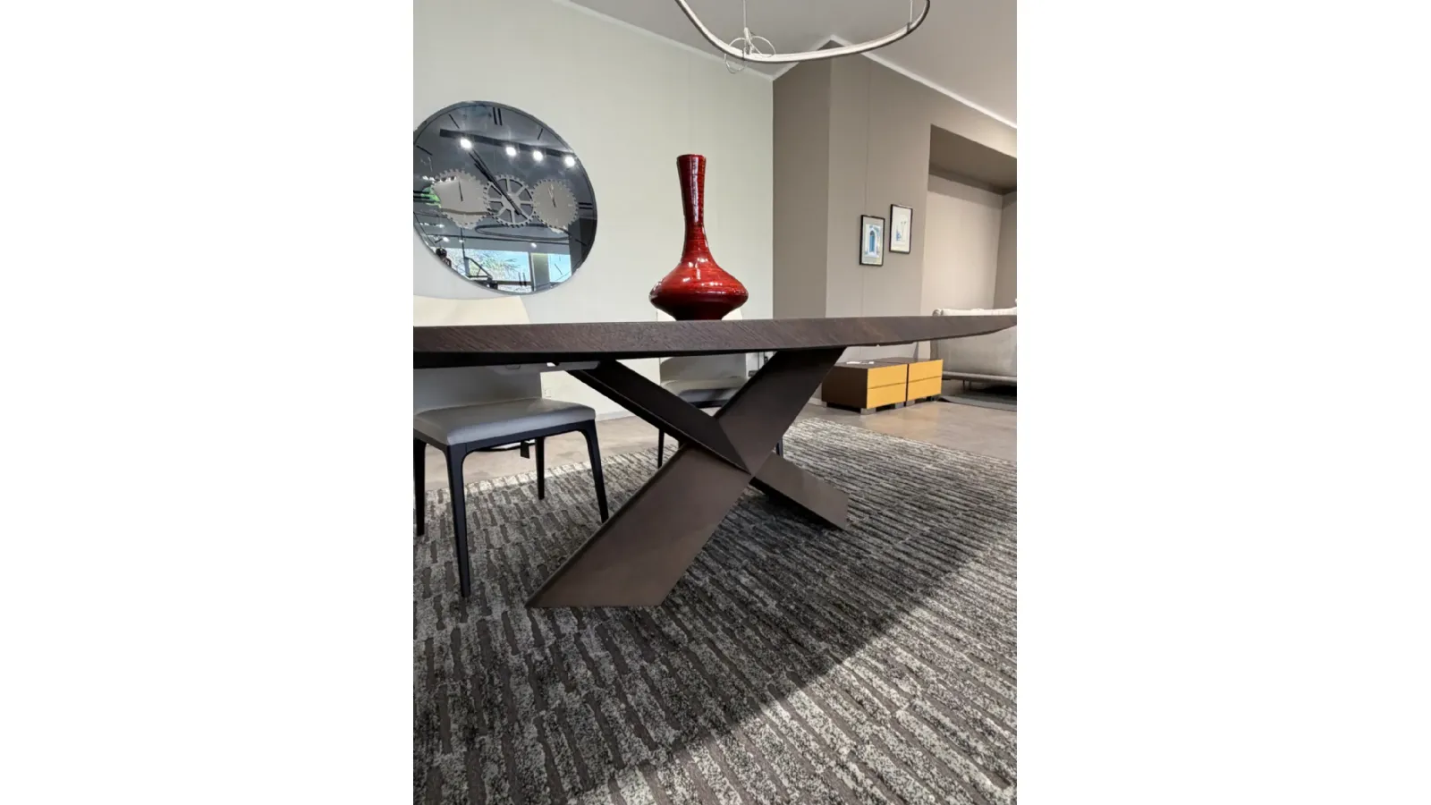 Tavolo in legno sagomatoTyron Wood Cattelan a prezzo outlet