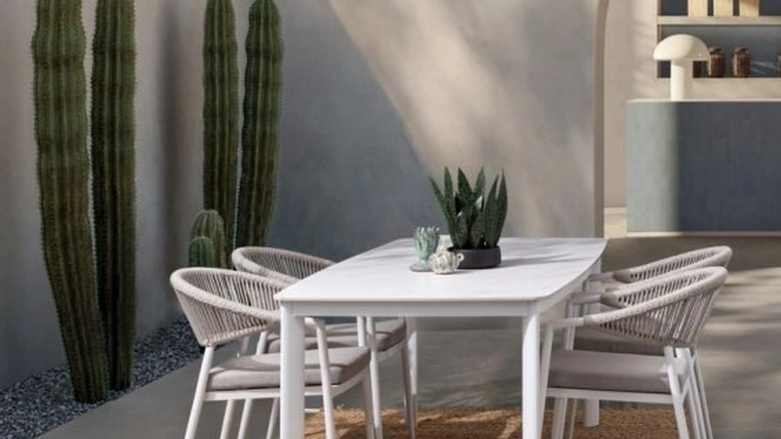 Tavolo Alcora con top in pietra di Bizzotto