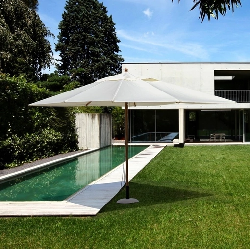 Ombrellone Eclipse in metallo effetto legno di Bizzotto