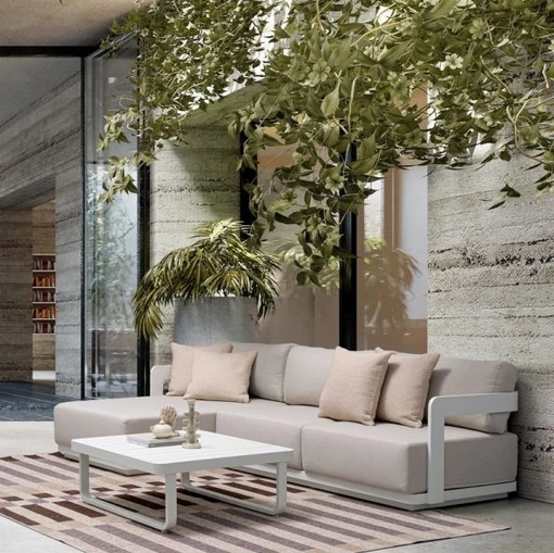 Divano con penisola e tavolino Mariel di Bizzotto