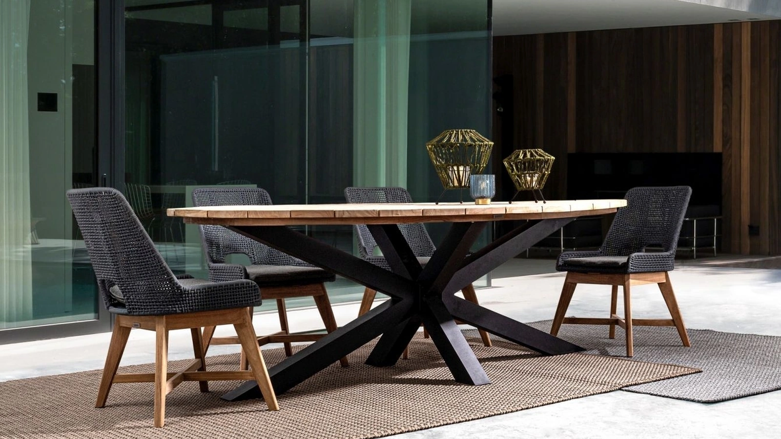 Tavolo in Teak e alluminio Palmdale di Bizzotto