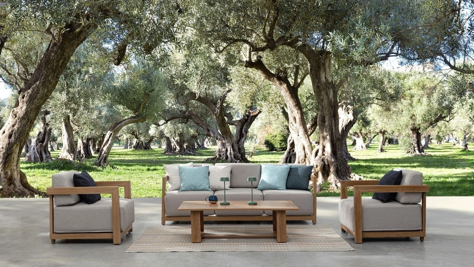 Arredo da esterno Theseus in alluminio e tessuto di Bizzotto